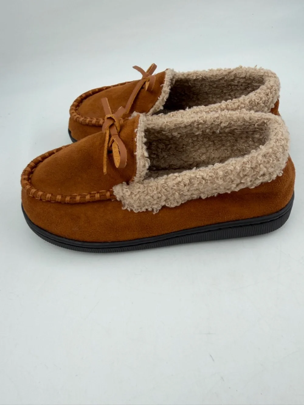 Dockers Kids Brown Cozy -SZ 11-12- Sheepskin Lined Moccasins Slippers